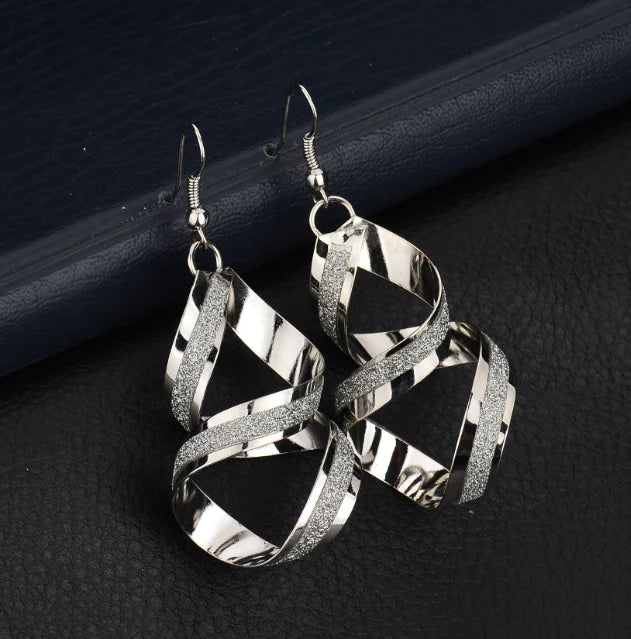 Fashion Trendy Earrings and Ear Studs