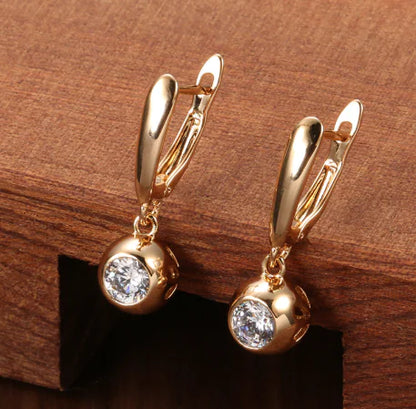 Luna Pearl Studs